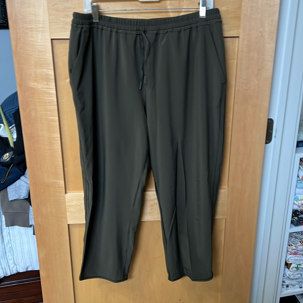 Lululemon Crops